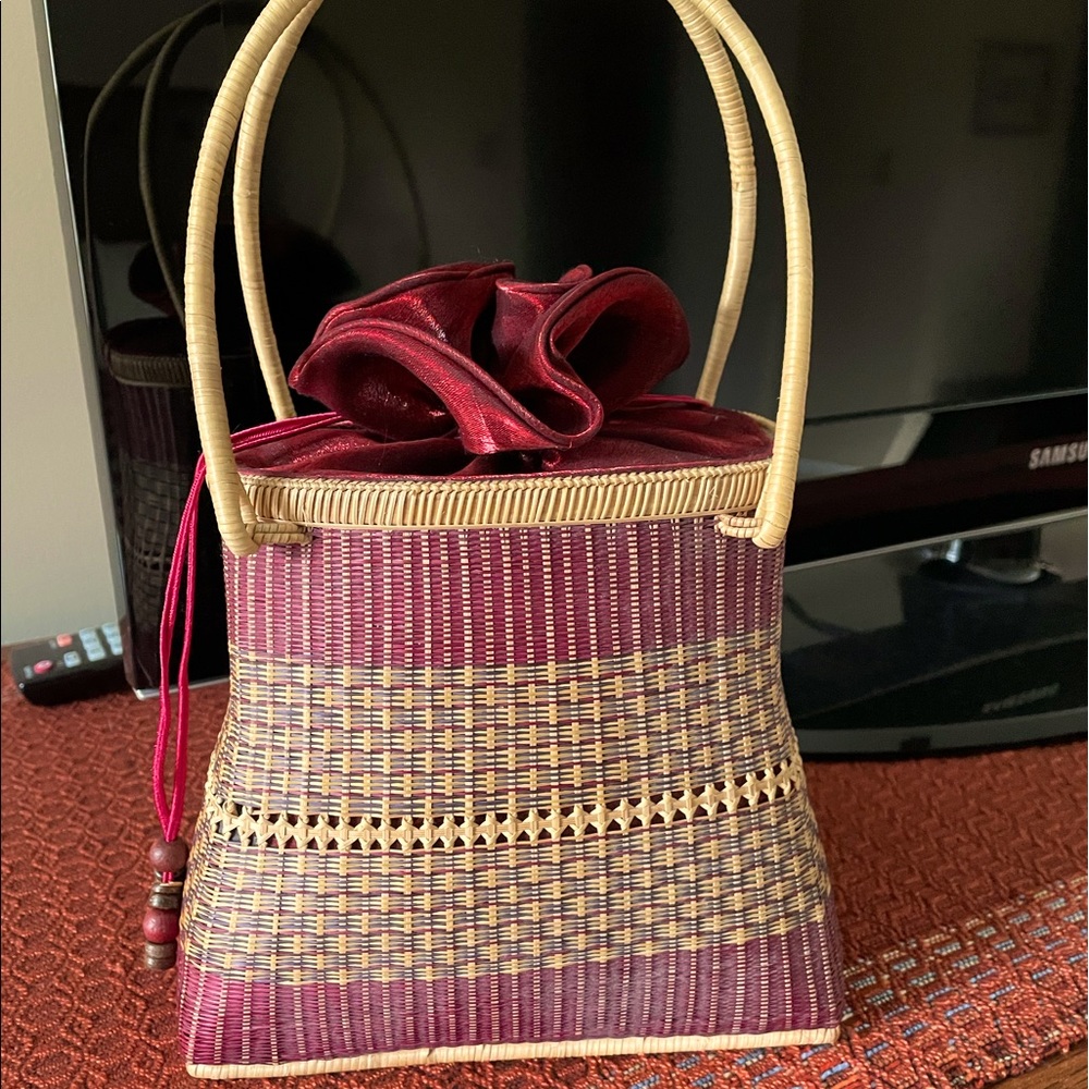 Woven drawstring closure small purse